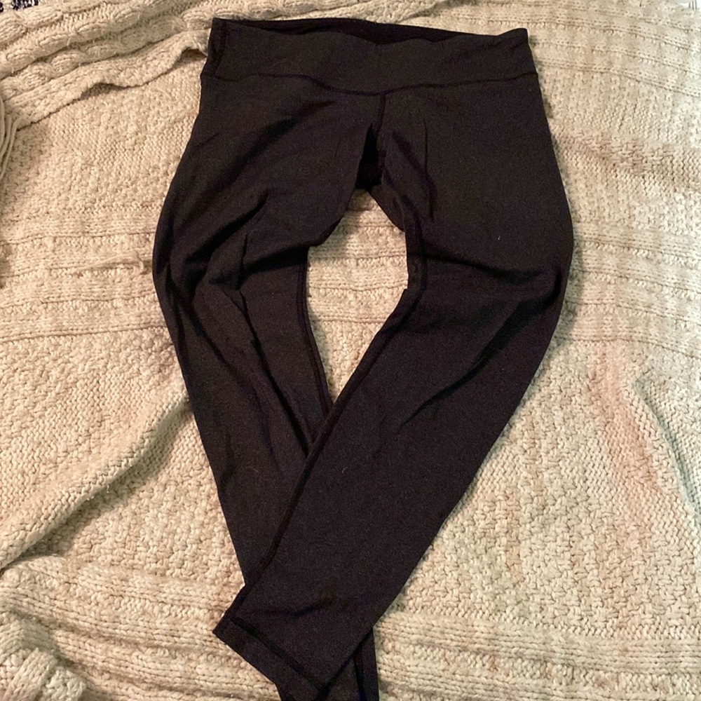 Lululemon leggings. Minor pilling in leg area